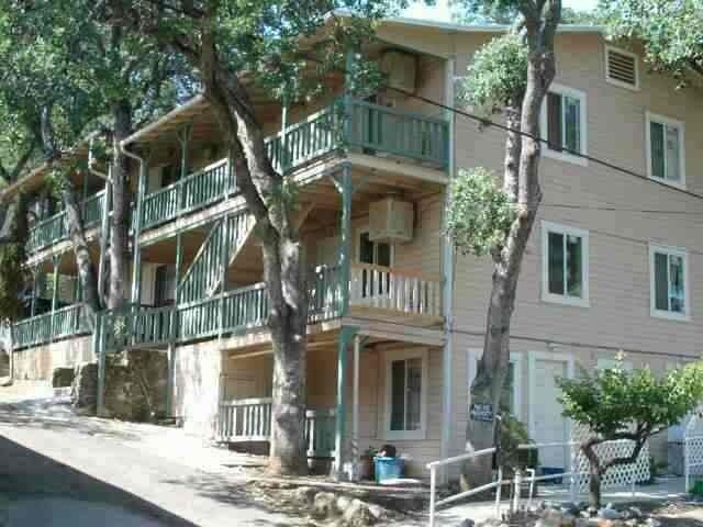 3871-3901 Country Club Dr in Clearlake, CA - Building Photo