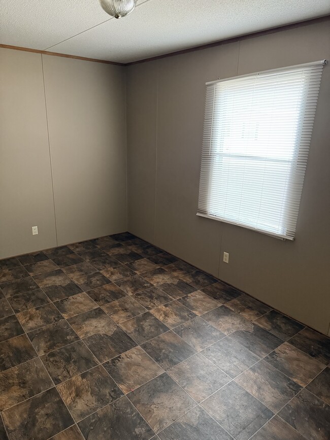 475 Petty St in Deridder, LA - Foto de edificio - Building Photo