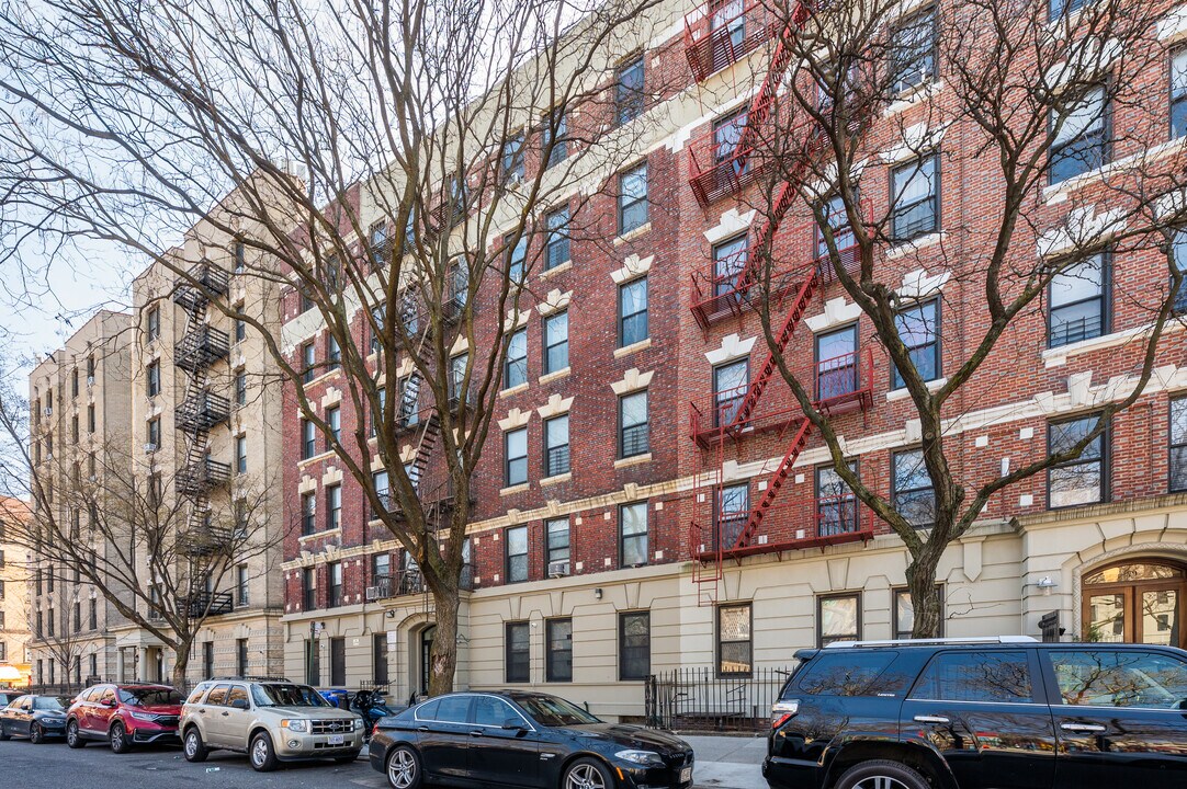 83 Hamilton Pl in New York, NY - Building Photo