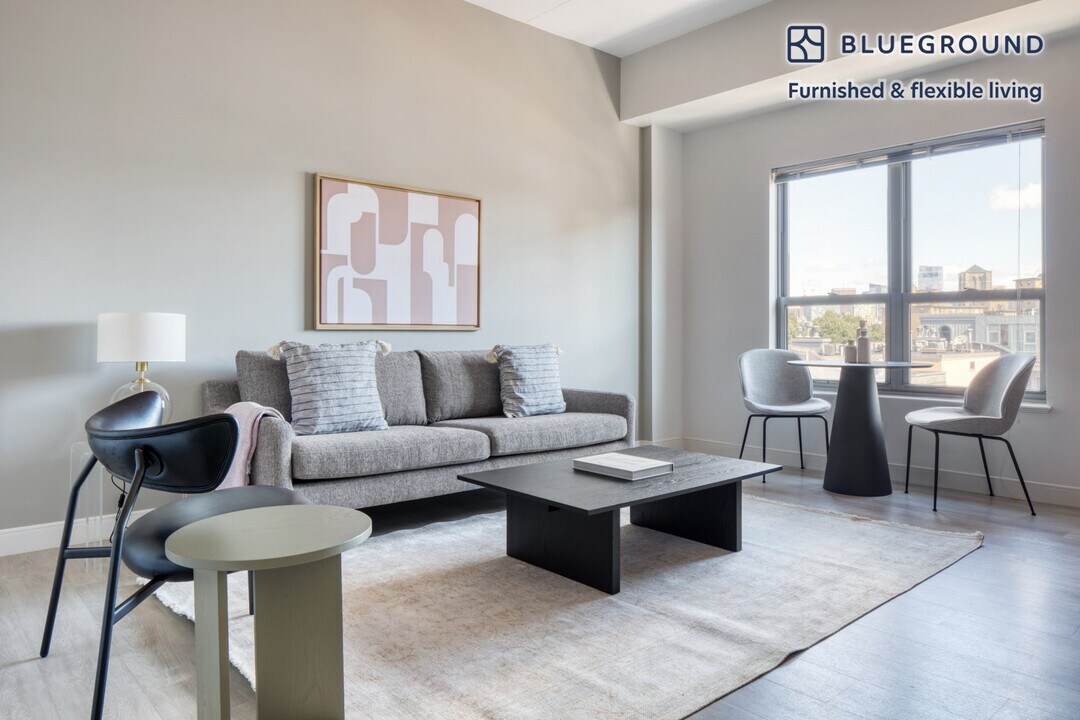45 E Newton St, Unit FL7-ID465 in Boston, MA - Building Photo