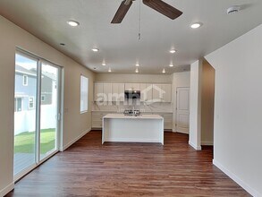 8959 S John Annie Ln in West Jordan, UT - Building Photo - Building Photo