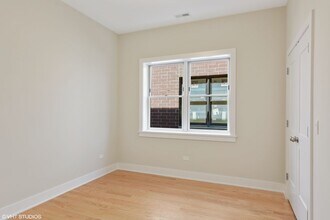 3116 N Clybourn Ave in Chicago, IL - Building Photo - Building Photo