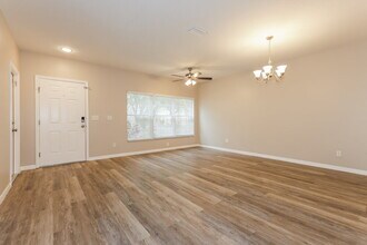 464 Summer Sails Dr in Valrico, FL - Building Photo - Building Photo