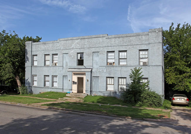 104 N Yorktown Ave in Tulsa, OK - Foto de edificio - Building Photo