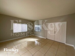 377 NE 29th Terrace in Homestead, FL - Building Photo - Building Photo