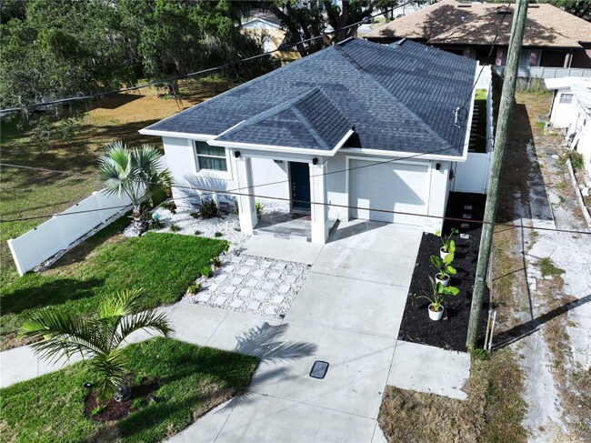 1806 E Ellicott St in Tampa, FL - Building Photo - Building Photo