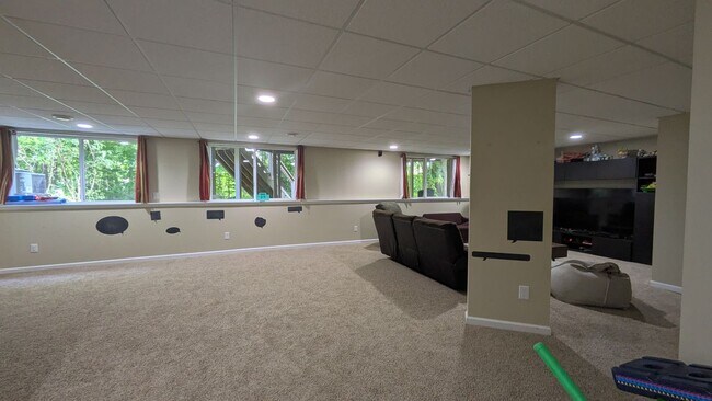 51159 Luke Ln in Novi, MI - Building Photo - Building Photo