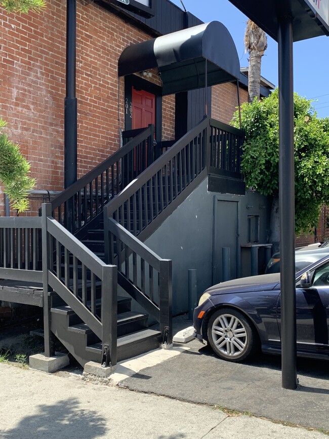 1777 Westwood Blvd, Unit 202