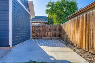 2260 S Acoma St in Denver, CO - Building Photo - Building Photo