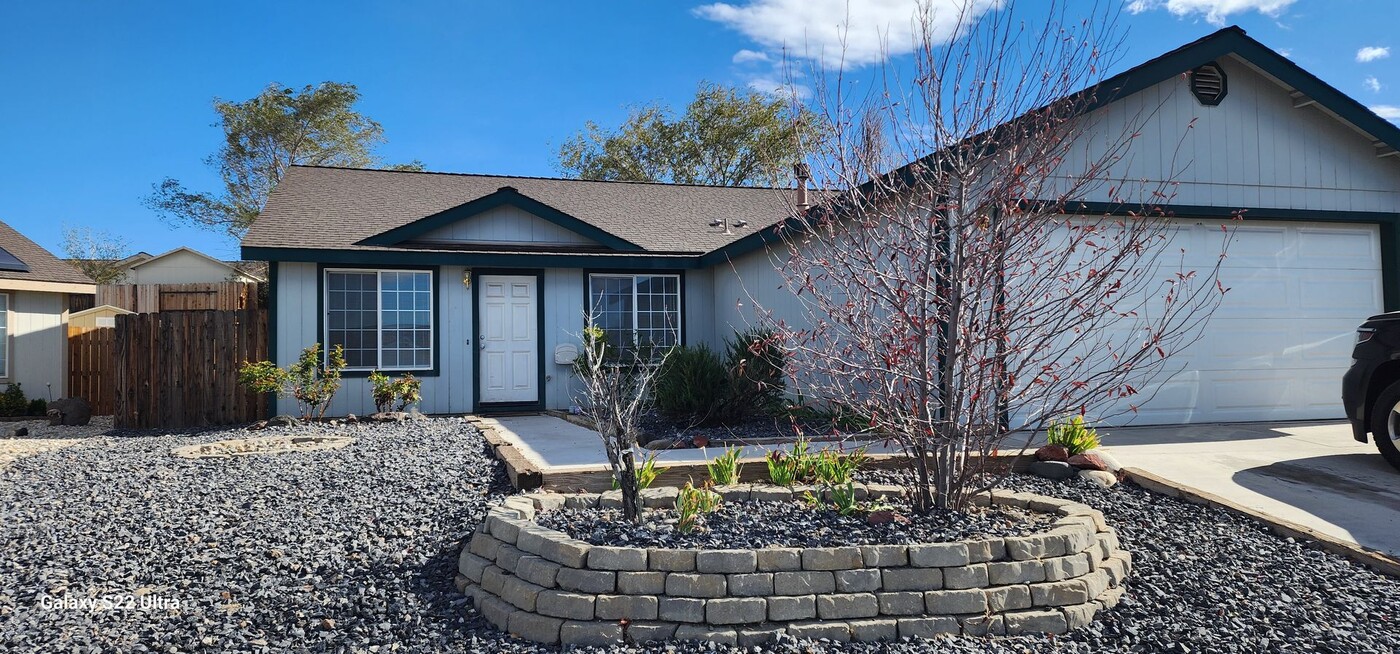 507 Black Angus Cir in Fernley, NV - Building Photo