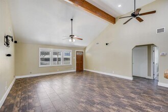 441 Leaning Oak Trail in Dripping Springs, TX - Building Photo - Building Photo
