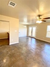 100 Sandstone Dr in Jarrell, TX - Building Photo - Building Photo