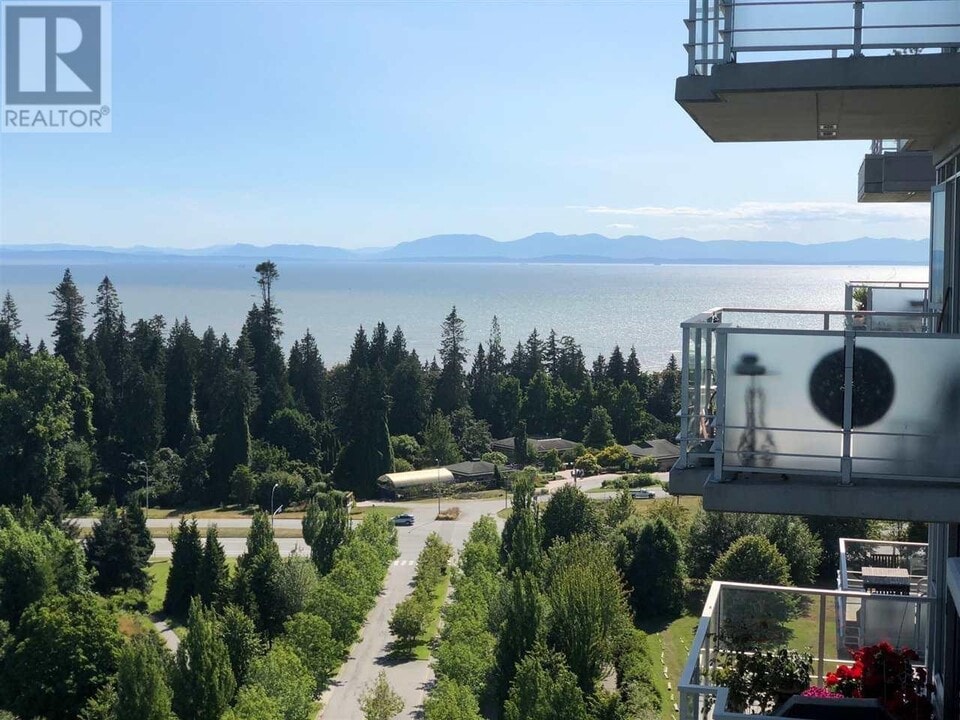 2688-2688 West Mall in Vancouver, BC - Building Photo