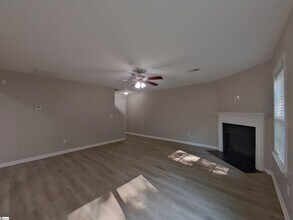 701 Fountain Brook Ln in Fountain Inn, SC - Building Photo - Building Photo