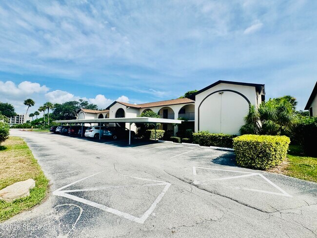 5807 N Atlantic Ave in Cape Canaveral, FL - Building Photo - Building Photo