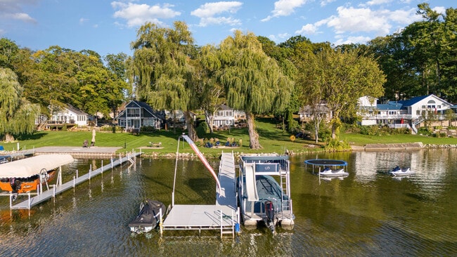 property at 15305 Silver Beach Dr