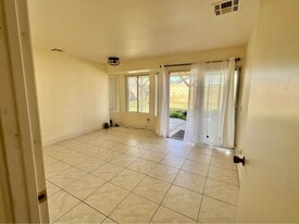 37727 Harvey St in Palmdale, CA - Building Photo