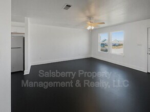 109 James Ct in Decatur, TX - Building Photo - Building Photo