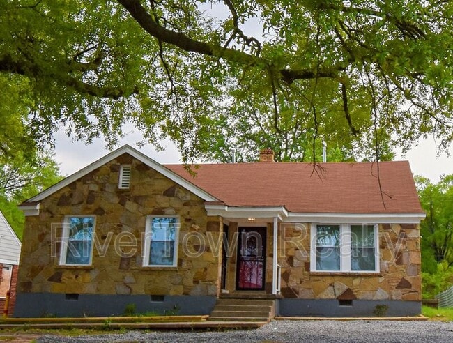 property at 3175 Jackson Ave