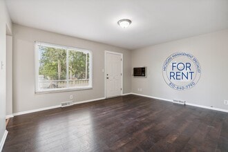 3062 Walton Ave in Flint, MI - Building Photo - Building Photo