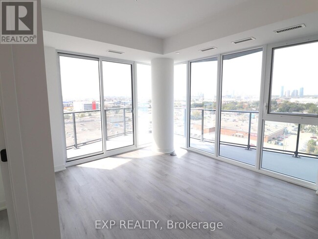 36-1236 Zorra St in Toronto, ON - Building Photo - Building Photo