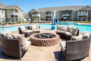 167 Trail Loop Dr Apartments