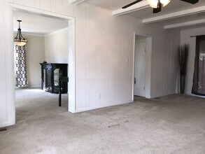 4210 Raspe Ave in Baltimore, MD - Building Photo - Building Photo