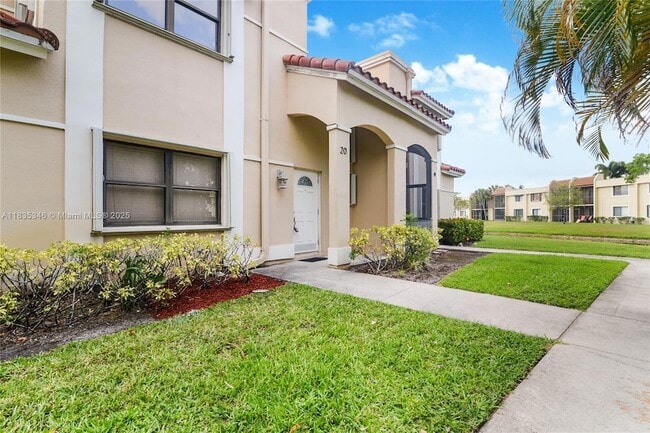 property at 567 Racquet Club Rd