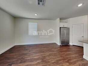 559 Lotus Land Ave in Las Vegas, NV - Building Photo - Building Photo