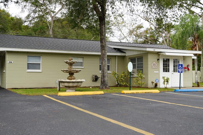 The Villas at Oakdale Hernando in Brooksville, FL - Foto de edificio - Building Photo