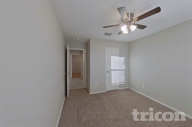 1720 Clairborne Ct in Oak Point, TX - Foto de edificio - Building Photo