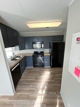 110 N Michigan St in Lawrence, KS - Building Photo - Building Photo