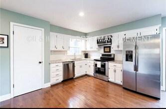 7730 Darnell St in Shawnee, KS - Building Photo - Building Photo