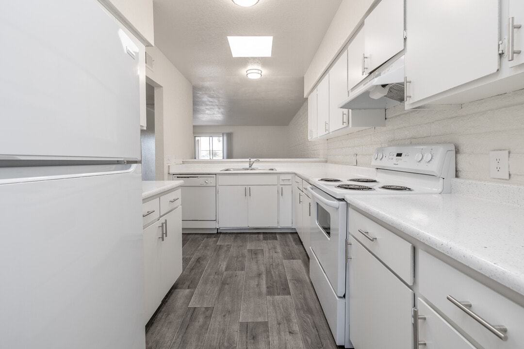 Taylor Heights LLC in Tucson, AZ - Foto de edificio