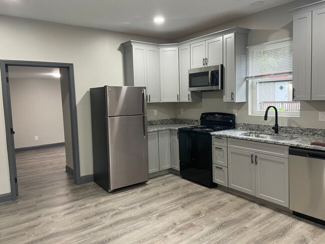 106 Canipe Rd in Dallas, NC - Building Photo - Building Photo