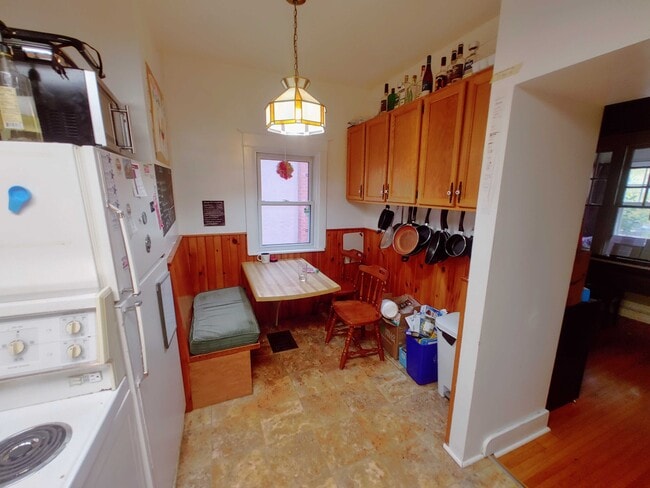 23 Beverley St in Kingston, ON - Building Photo - Building Photo