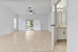 12200 SW 6th St in Pembroke Pines, FL - Building Photo - Building Photo