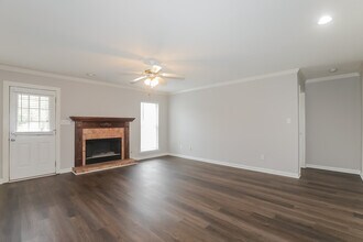 818 Prairie Ln in Evans, GA - Foto de edificio - Building Photo