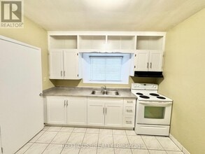 55 John St in Thorold, ON - Building Photo - Building Photo