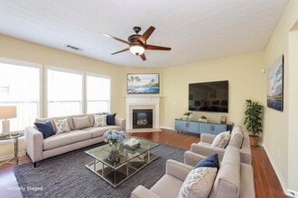 1006 Camellia Trace in Canton, GA - Building Photo - Building Photo