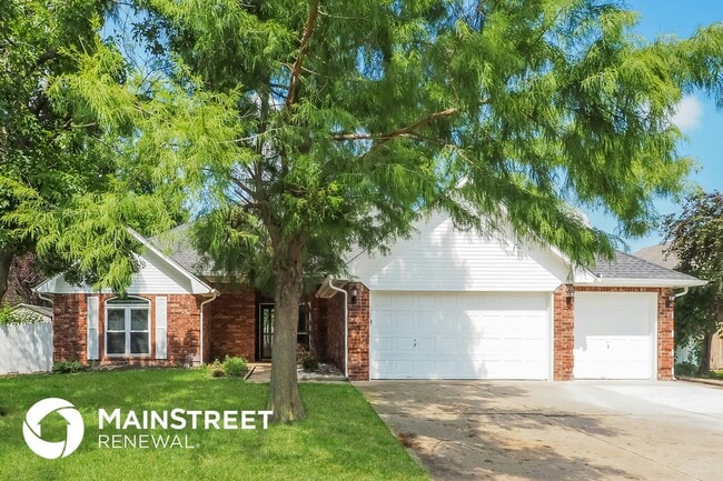 2709 Berkley Dr in Edmond, OK - Foto de edificio - Building Photo