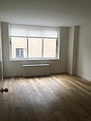 560 W 43rd St