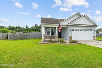 121 Grist Mill Dr in Havelock, NC - Building Photo - Building Photo