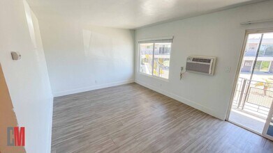 Willow Glen Apartments in San Diego, CA - Foto de edificio - Interior Photo