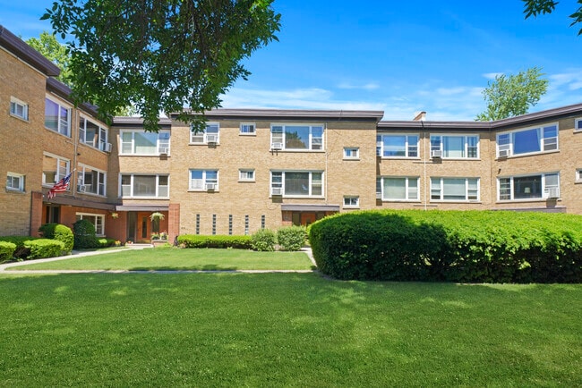 property at 6821 N Northwest Hwy