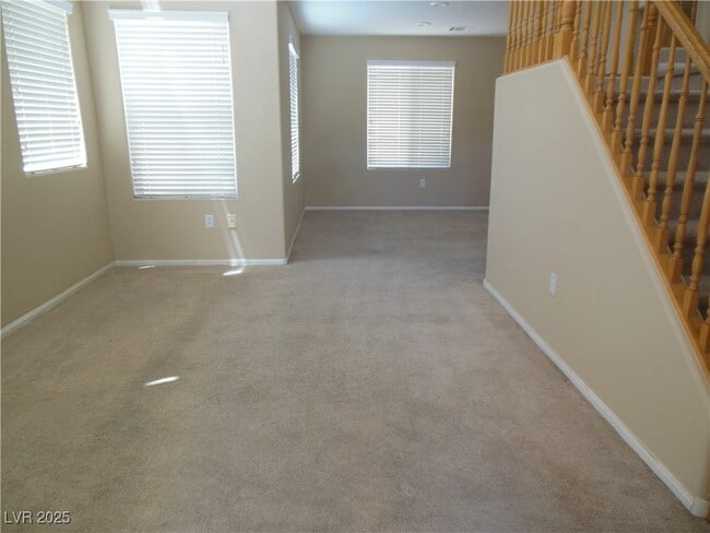 5653 S Vassar Meadow St in Las Vegas, NV - Building Photo - Building Photo