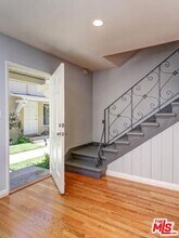 321 Cameron Pl in Glendale, CA - Foto de edificio - Building Photo