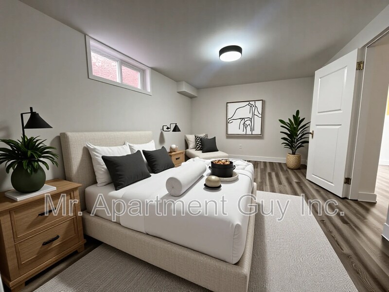 52 Sunmount Rd in Toronto, ON - Building Photo