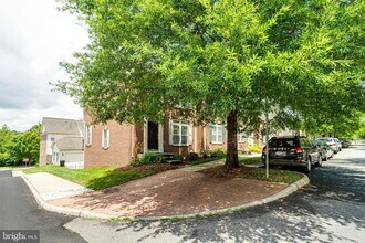 2390 Abington Dr in Charlottesville, VA - Building Photo - Building Photo