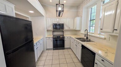 2005 Peakwood Dr in Garland, TX - Building Photo - Building Photo